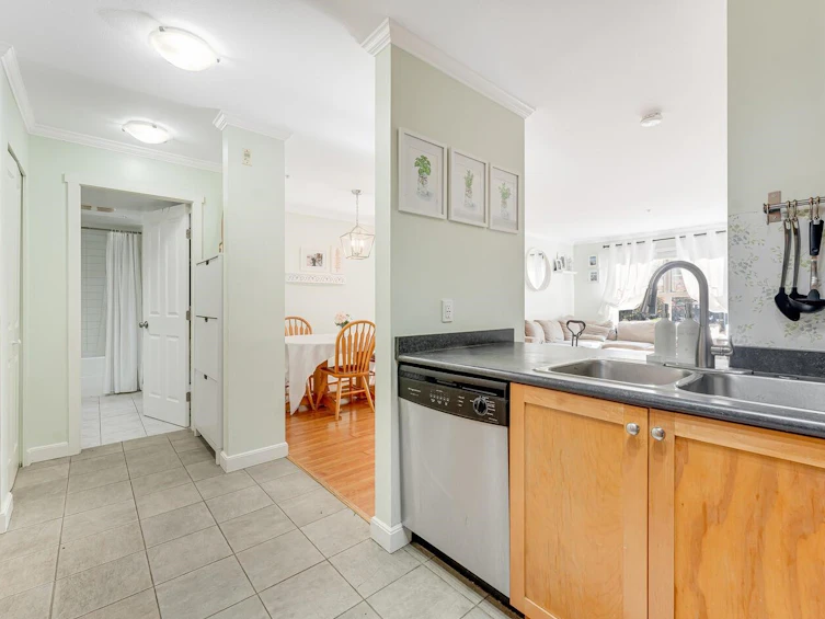 205-38 Seventh Avenue, New Westminster, BC, V3L 5W2 - 6