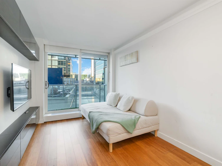1705-777 Richards Street, Vancouver, BC, V6B 0M6 - 2