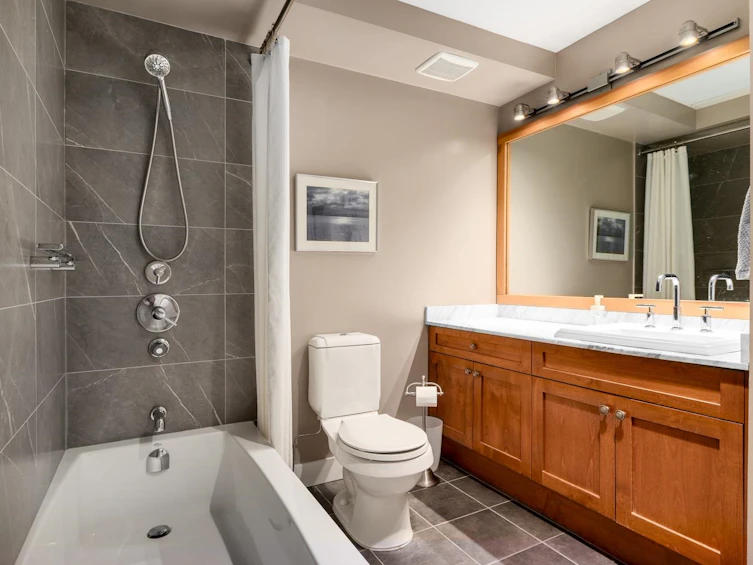 8-1019 Gilford Street, Vancouver, BC, V6G 2P1 - 13