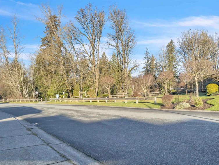 3657 Cobblestone Drive, Abbotsford, BC, V2S 7J8 - 37