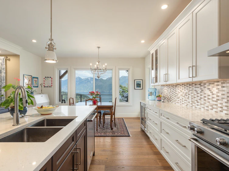 917 Elrond's Court, Bowen Island, BC, V0N 1G1 - 14