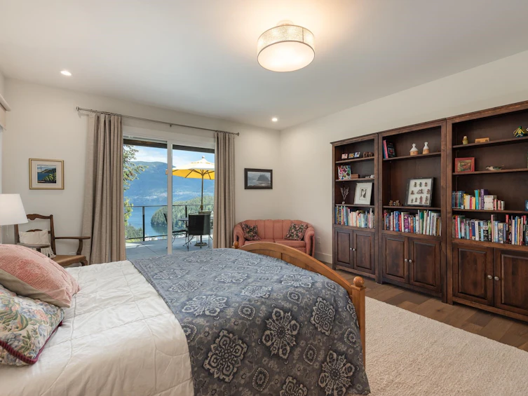 917 Elrond's Court, Bowen Island, BC, V0N 1G1 - 23