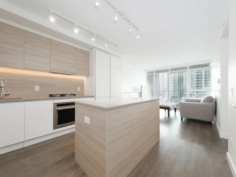 810 - 657 Whiting Way, Coquitlam BC