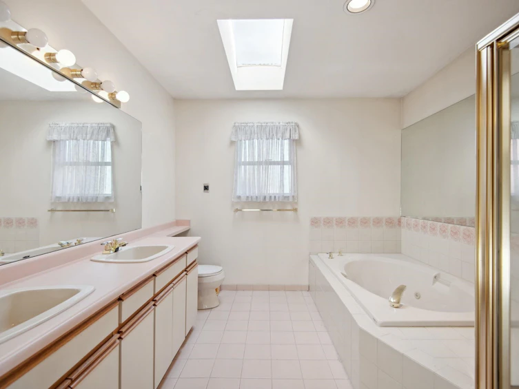 2760 W 20th Avenue, Vancouver, BC, V6L 1H2 - 29