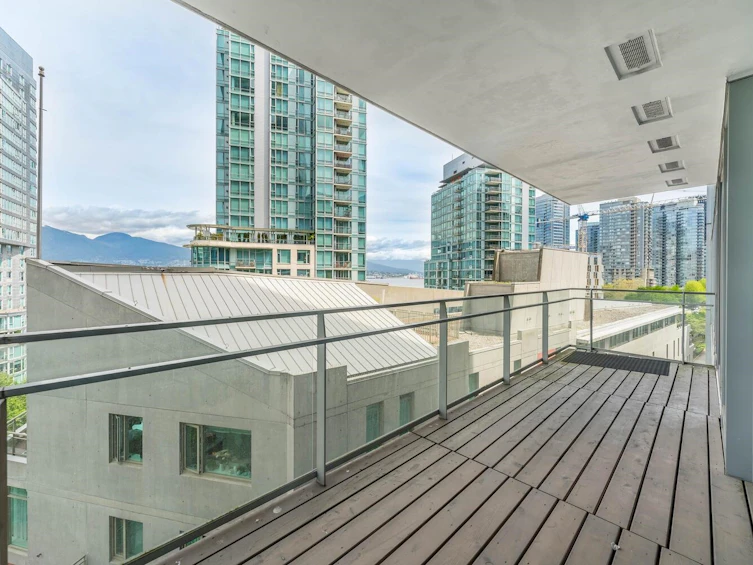 702-1499 W Pender Street, Vancouver, BC, V6G 0A7 - 11