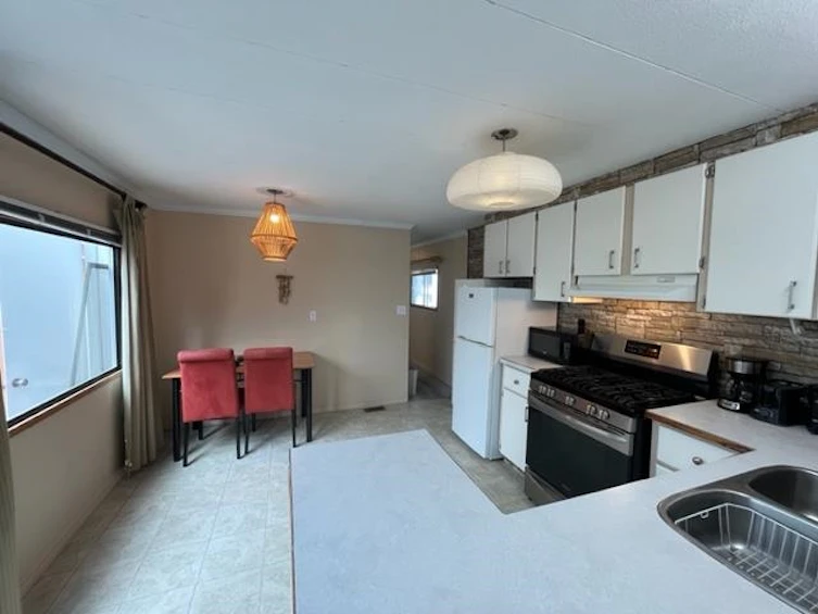 16-4496 Sunshine Coast Highway, Sechelt, BC, V7Z 0C3 - 5