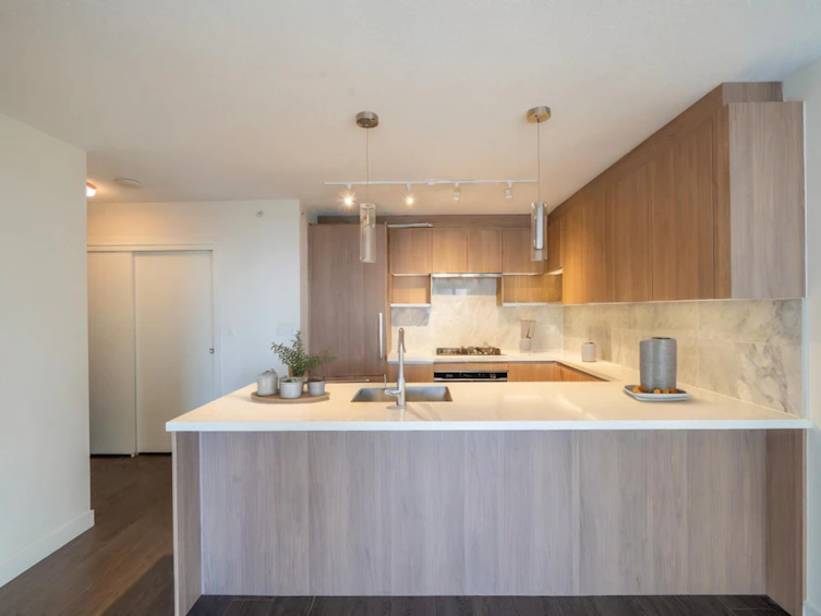 3306-13696 100 Avenue, Surrey, BC, V3T 0L5 - 3