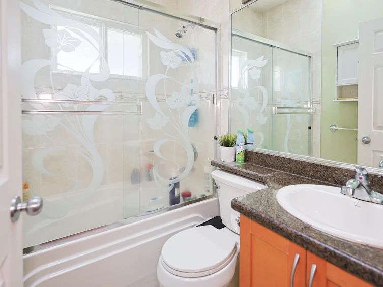 4888 Manor Street, Vancouver, BC, V5R 3Y2 - 19