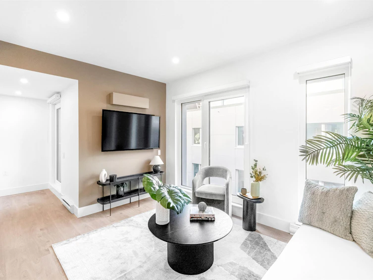 101-2073 E 1st Avenue, Vancouver, BC, V5N 1B6 - 5