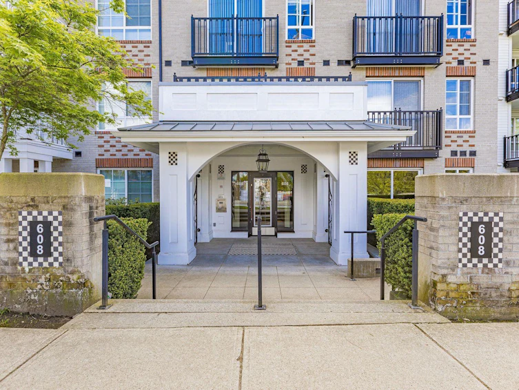 206-608 Como Lake Avenue, Coquitlam, BC, V3J 0B2 - 25