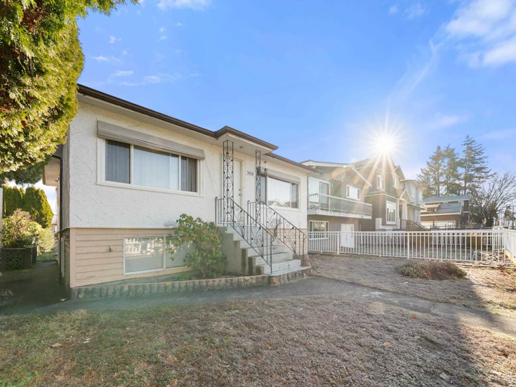 5628 Killarney Street, Vancouver, BC, V5R 3W2 - 37