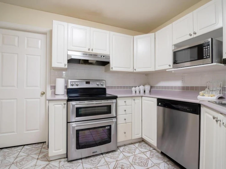 110-7161 121 Street, Surrey, BC, V3W 1G8 - 12