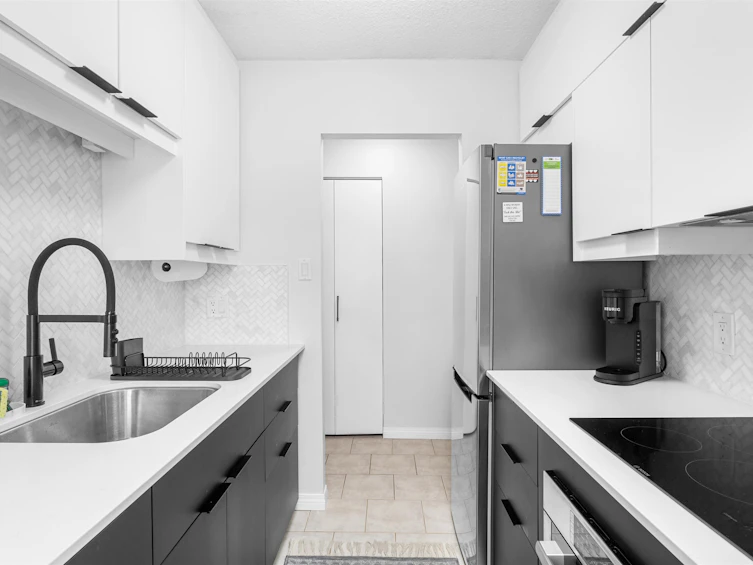 503-1720 Barclay Street, Vancouver, BC, V6G 1K4 - 3