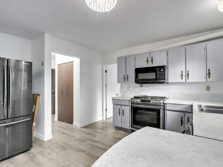 9872 133a Street, Surrey, BC, V3T 5G5 - 13