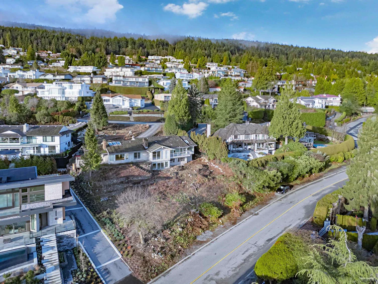 1364 Chartwell Drive, West Vancouver, BC, V7S 2R5 - 3