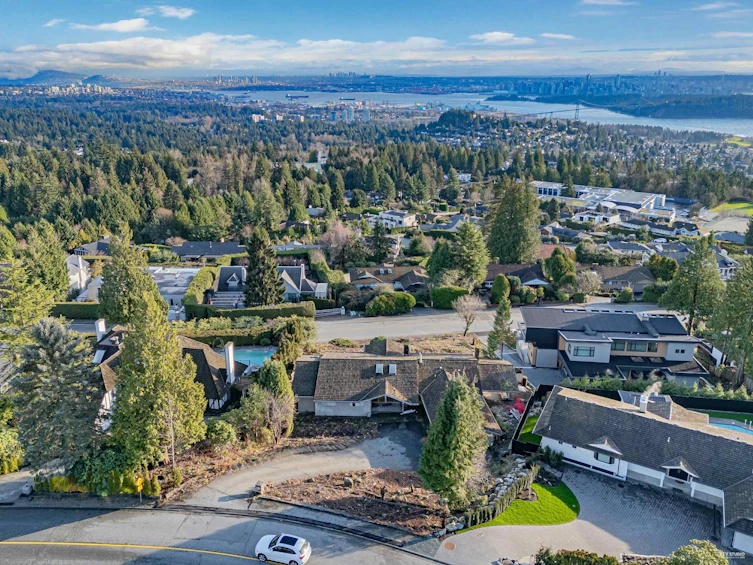1364 Chartwell Drive, West Vancouver, BC, V7S 2R5 - 5