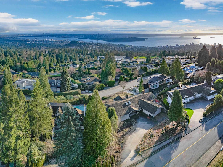 1364 Chartwell Drive, West Vancouver, BC, V7S 2R5 - 8