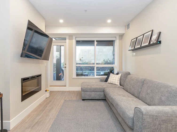 207-22335 Mcintosh Avenue, Maple Ridge, BC, V2X 3C2 - 3