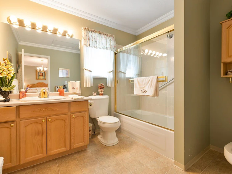 645 Thompson Avenue, Coquitlam, BC, V3J 3Z9 - 13