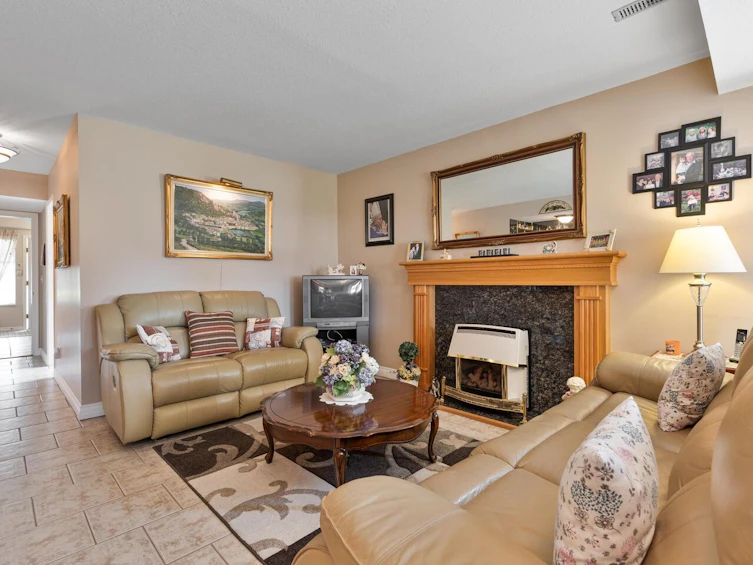645 Thompson Avenue, Coquitlam, BC, V3J 3Z9 - 18