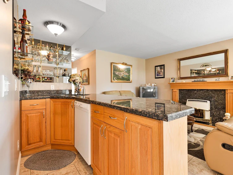 645 Thompson Avenue, Coquitlam, BC, V3J 3Z9 - 20
