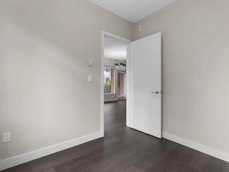 207-15360 20th Avenue, Surrey, BC, V4A 2A3 - 25