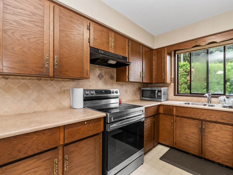 3720 Nanaimo Crescent, Abbotsford, BC, V2T 4Z7 - 9