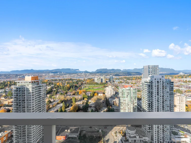 3105-13350 Central Avenue, Surrey, BC, V3T 0S1 - 3