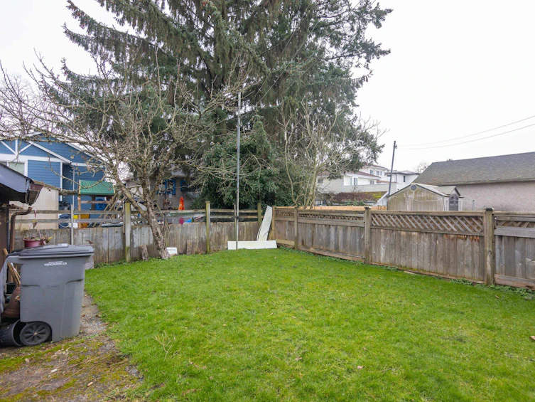 5098 Moss Street, Vancouver, BC, V5R 3T7 - 24