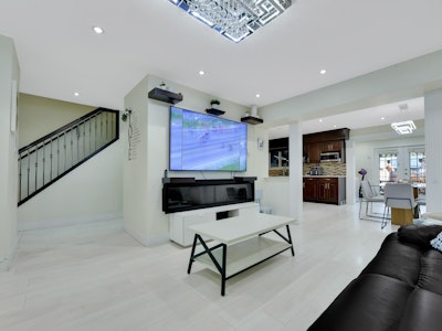 9068 146a Street - 5