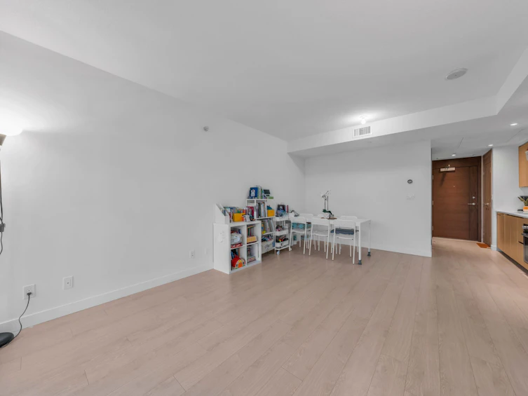 703-4720 Lougheed Highway, Burnaby, BC, V5C 0M8