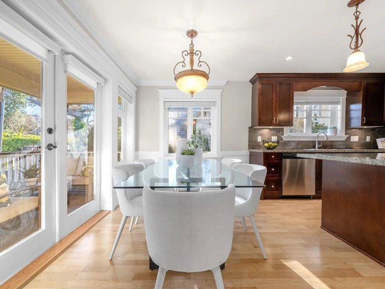 3375 Chesterfield Avenue, North Vancouver, BC, V7N 3N2 - 11