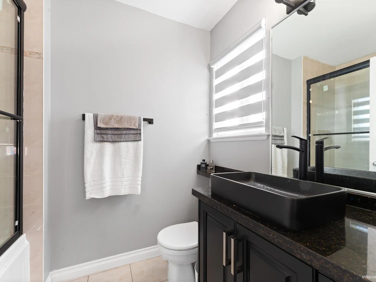 14818 76 Avenue, Surrey, BC, V3S 2H2 - 15