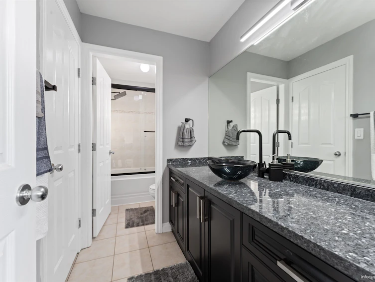 14818 76 Avenue, Surrey, BC, V3S 2H2 - 18