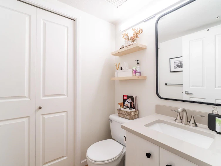 208-332 Lonsdale Avenue, North Vancouver, BC, V7M 3M5 - 19