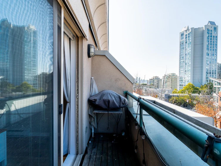 208-332 Lonsdale Avenue, North Vancouver, BC, V7M 3M5 - 23