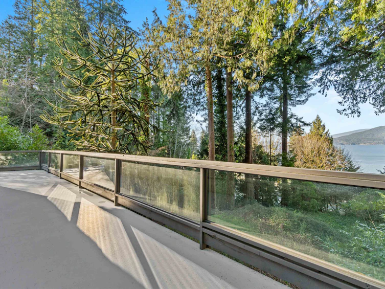 310 Bayview Road, West Vancouver, BC, V0N 2E0 - 2