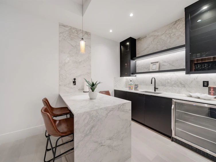 1784 Amble Greene Boulevard, Surrey, BC, V4A 6S5 - 14