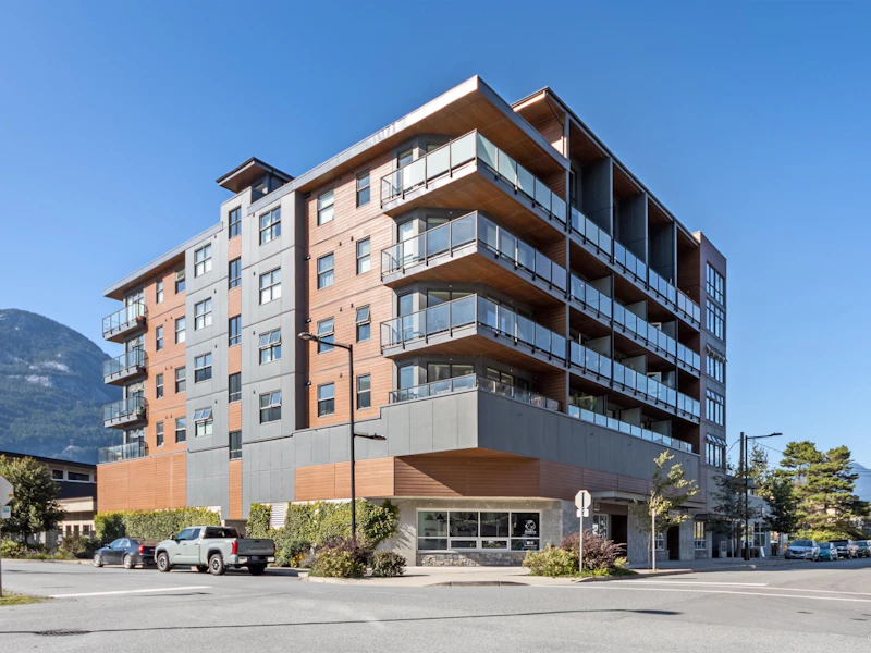 312 - 38013 Third Avenue, Squamish BC