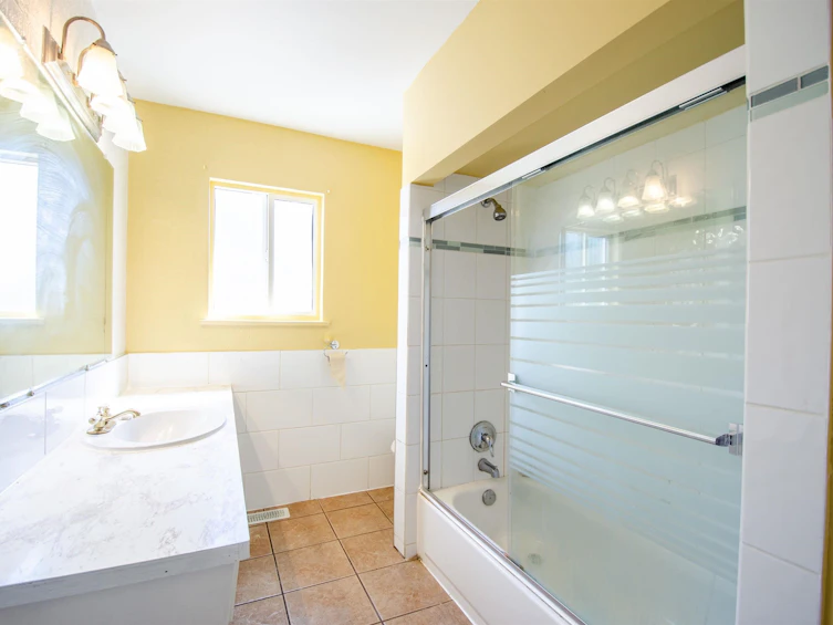 6531 No. 2 Road, Richmond, BC, V7C 3L4 - 31