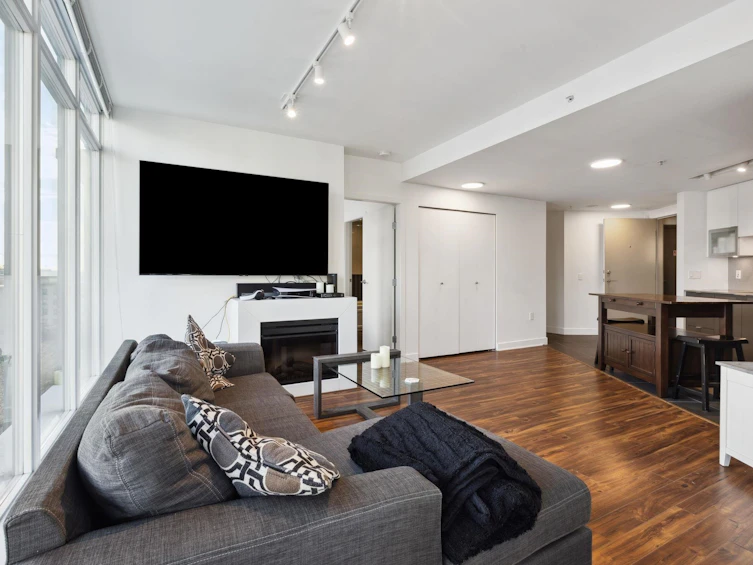 601-175 W 2nd Street, North Vancouver, BC, V7M 0A5 - 5