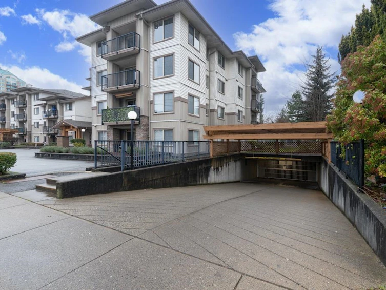 207-32063 Mt Waddington Avenue, Abbotsford, BC, V2T 2E7 - 2