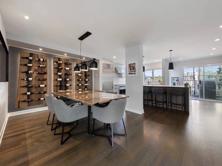 1594 Island Park Walk, Vancouver, BC, V6H 3Z8 - 5