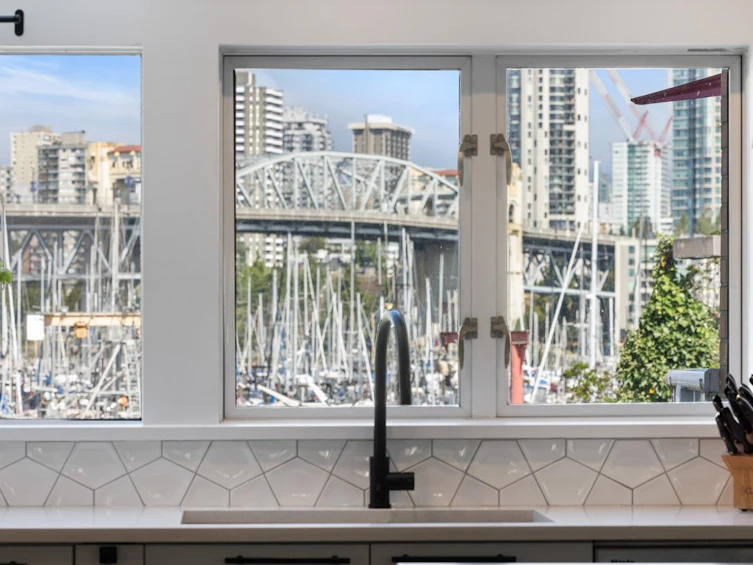 1594 Island Park Walk, Vancouver, BC, V6H 3Z8 - 10