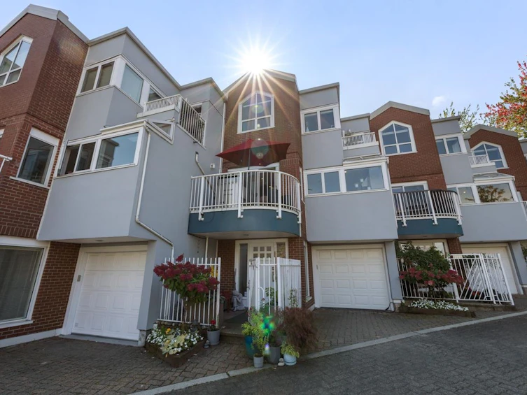 1594 Island Park Walk, Vancouver, BC, V6H 3Z8 - 34