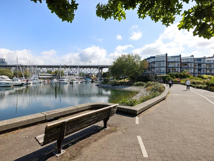 1594 Island Park Walk, Vancouver, BC, V6H 3Z8 - 35