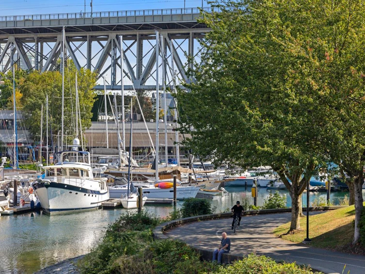 1594 Island Park Walk, Vancouver, BC, V6H 3Z8 - 36
