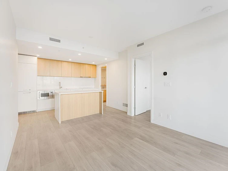 404-13318 104 Avenue, Surrey, BC, V3T 0R2 - 2