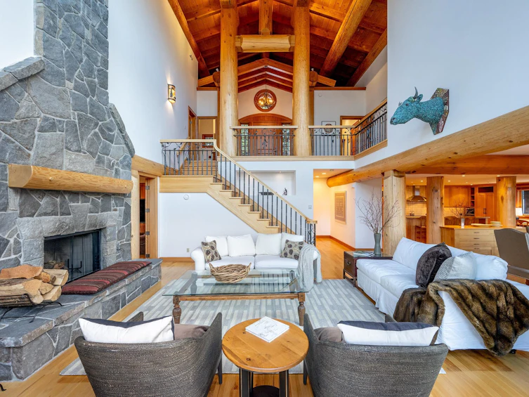 3826 Sunridge Drive, Whistler, BC, V8E 0W1 - 2