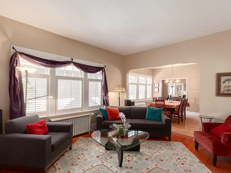 4218 W 13th Avenue, Vancouver, BC, V6R 2T8 - 2